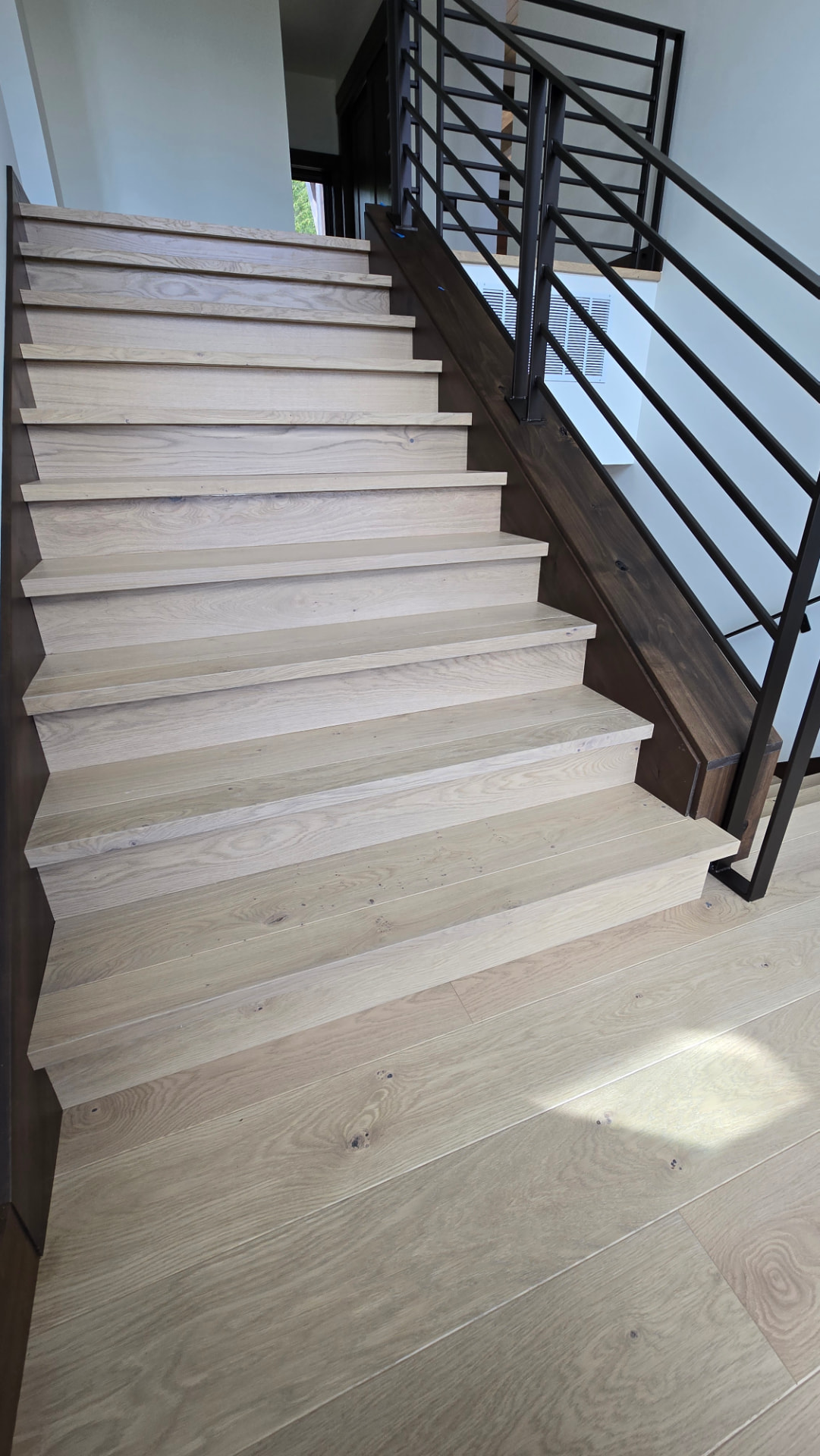 Wood Stairnose — Engineered & solid hardwood